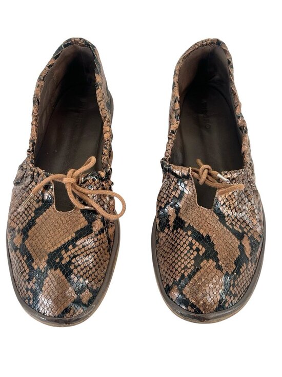 Pilcro Anthropologie Shoes - Anthropologie Pilcro snake print flats sz 39/9